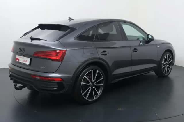 Audi Q5 (2023) thumbnail 5