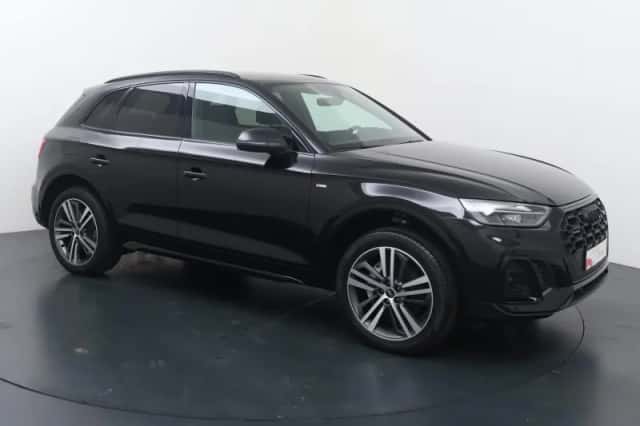 Audi Q5 (2023) thumbnail 3
