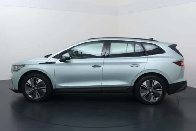 Škoda Enyaq (2022) thumbnail 2