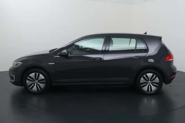 Volkswagen E-Golf (2020) thumbnail 2
