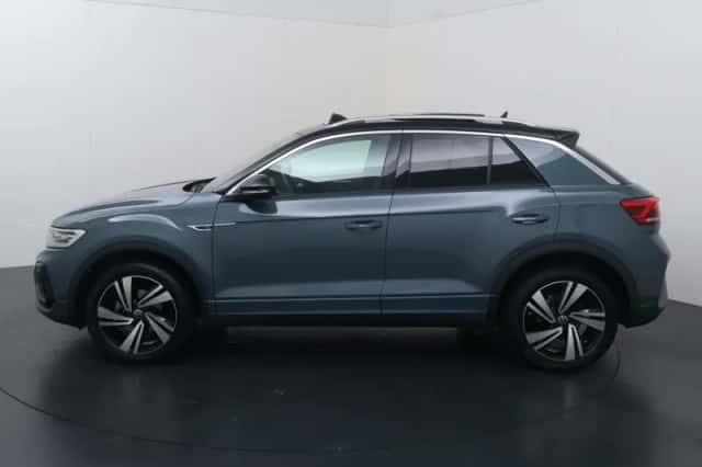 Volkswagen T-Roc (2022) thumbnail 2