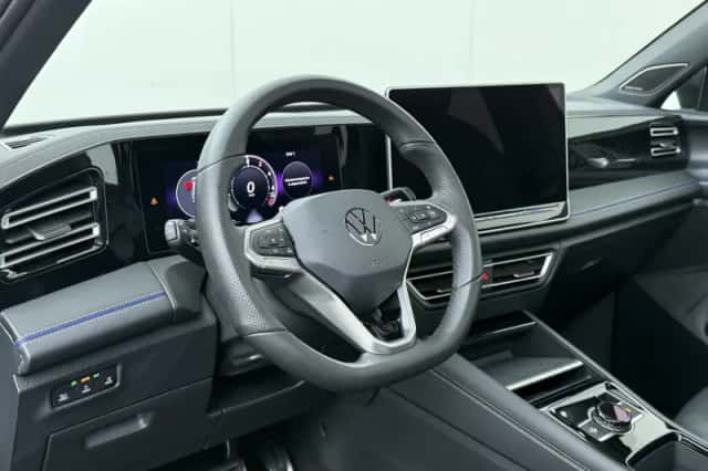 Volkswagen Tiguan (2025) thumbnail 6