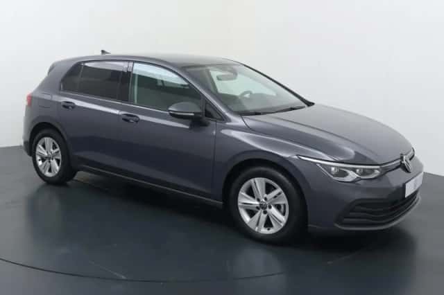 Volkswagen Golf (2021) thumbnail 3