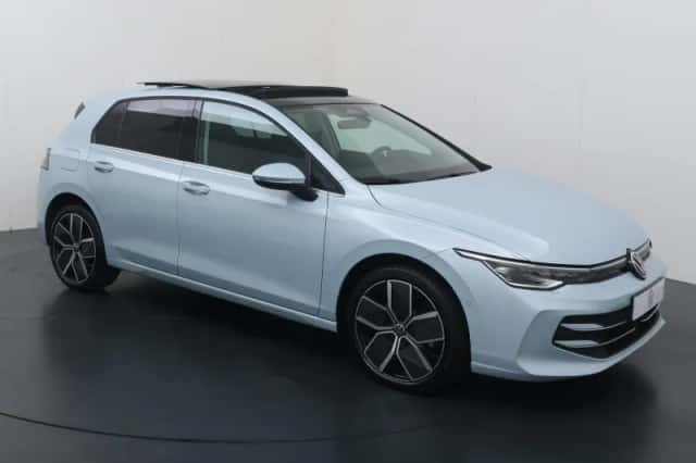 Volkswagen Golf (2025) thumbnail 3