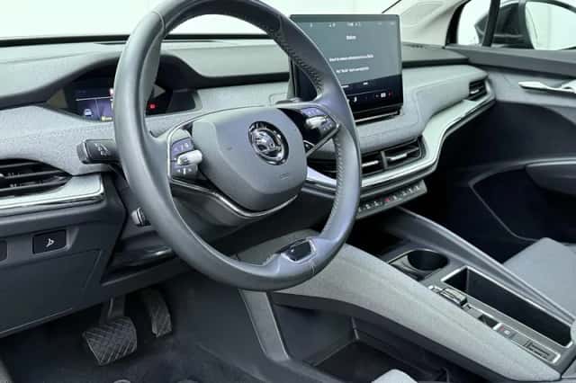 Škoda Enyaq (2023) thumbnail 6