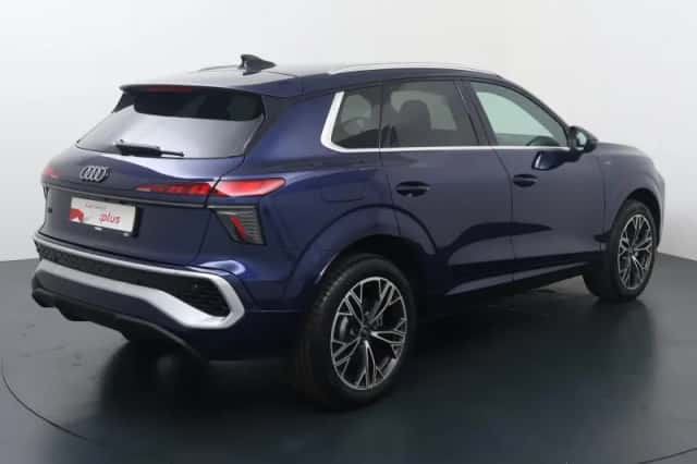 Audi Q3 (2026) thumbnail 5
