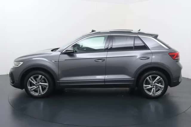 Volkswagen T-Roc (2023) thumbnail 2