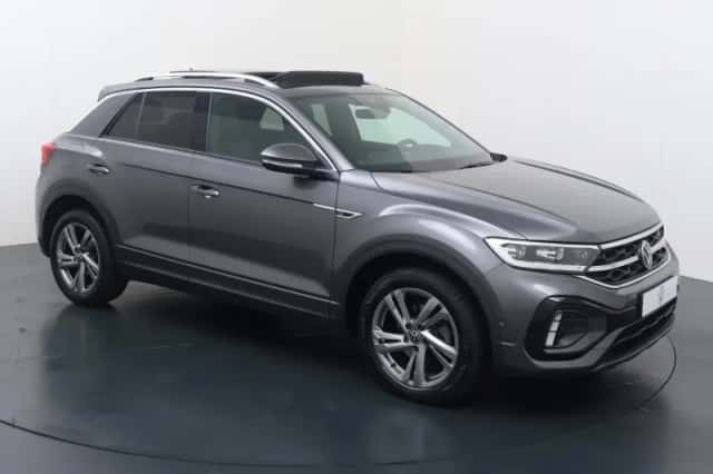 Volkswagen T-Roc (2023) thumbnail 3