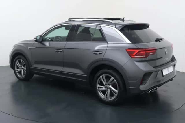 Volkswagen T-Roc (2023) thumbnail 4