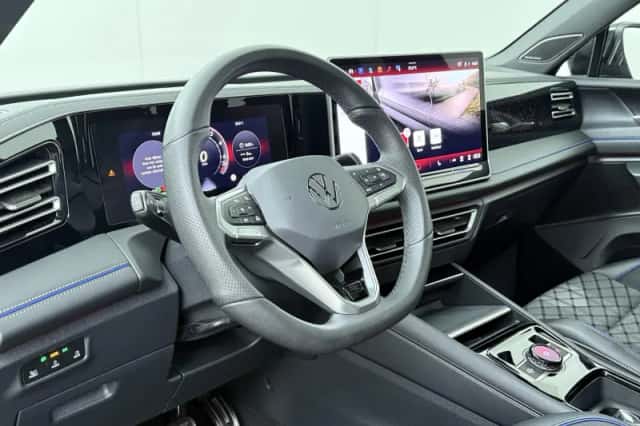 Volkswagen Tiguan (2025) thumbnail 6