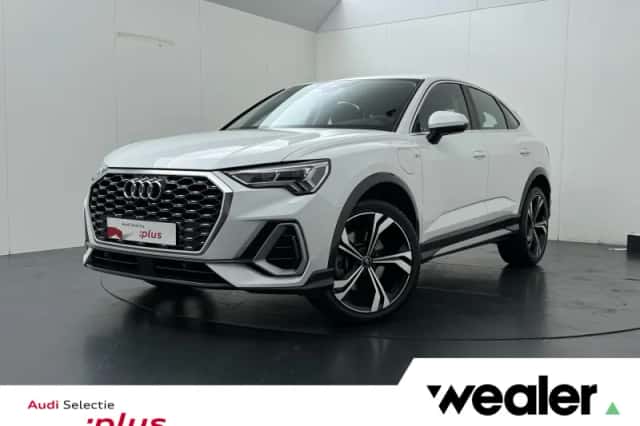 Audi Q3 (2023) thumbnail 1