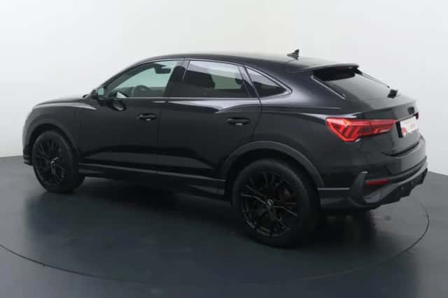 Audi Q3 (2022) thumbnail 4