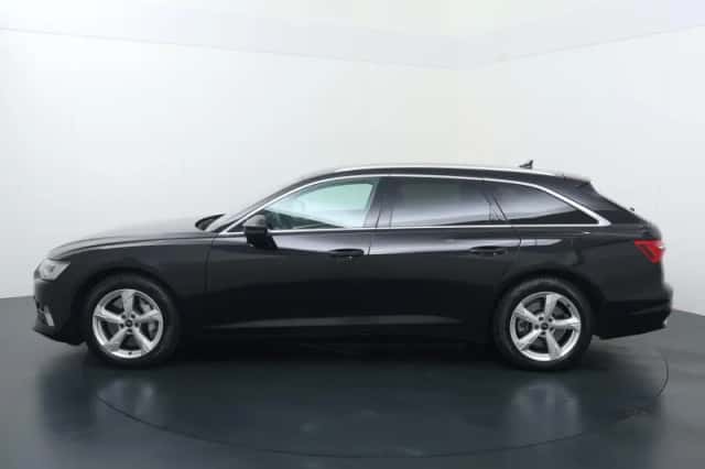 Audi A6 (2023) thumbnail 2