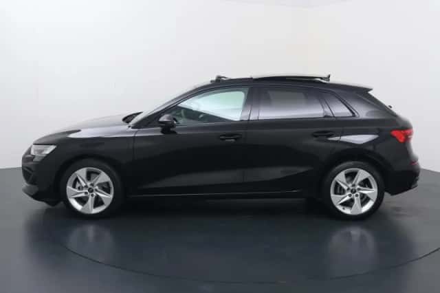 Audi A3 (2025) thumbnail 2