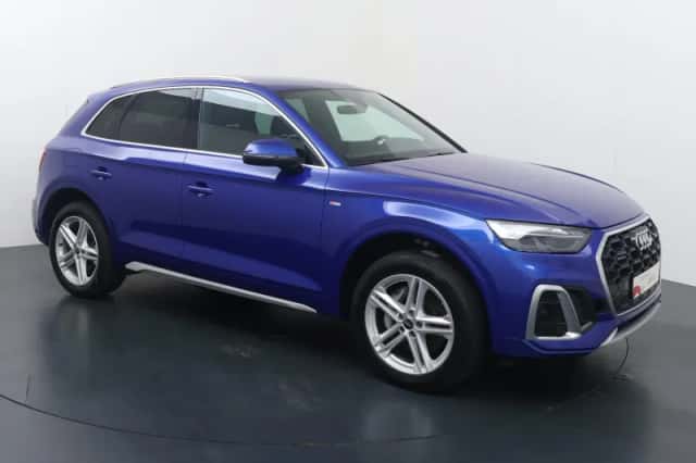 Audi Q5 (2023) thumbnail 3