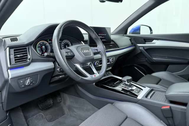 Audi Q5 (2023) thumbnail 6
