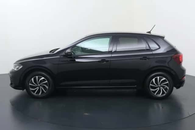 Volkswagen Polo (2024) thumbnail 2