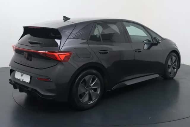 CUPRA Born (2022) thumbnail 5