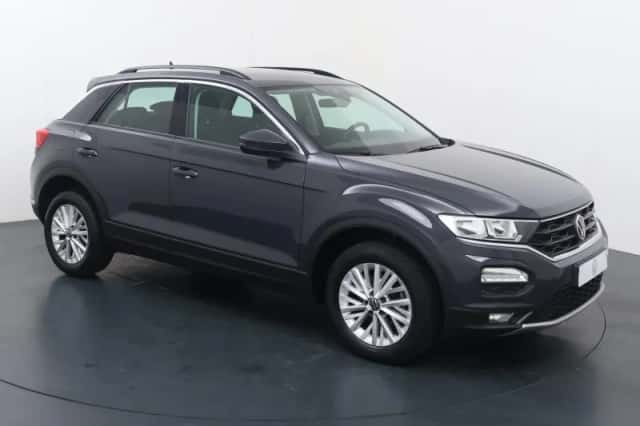 Volkswagen T-Roc (2021) thumbnail 3