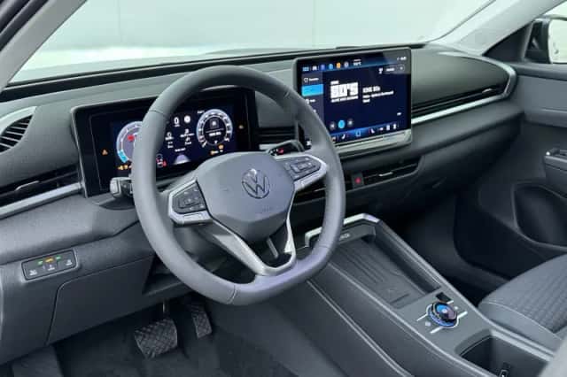 Volkswagen T-Roc (2026) thumbnail 6