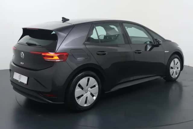 Volkswagen ID.3 (2023) thumbnail 5