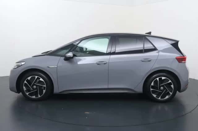 Volkswagen ID.3 (2023) thumbnail 2