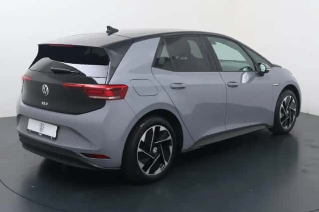 Volkswagen ID.3 (2023) thumbnail 5
