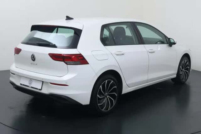 Volkswagen Golf (2020) thumbnail 5