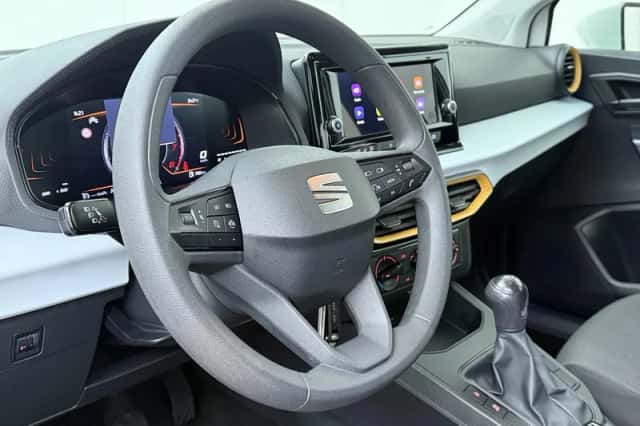 SEAT Arona (2024) thumbnail 6
