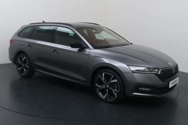 Škoda Octavia (2022) thumbnail 3