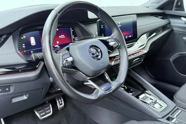 Škoda Octavia (2022) thumbnail 6