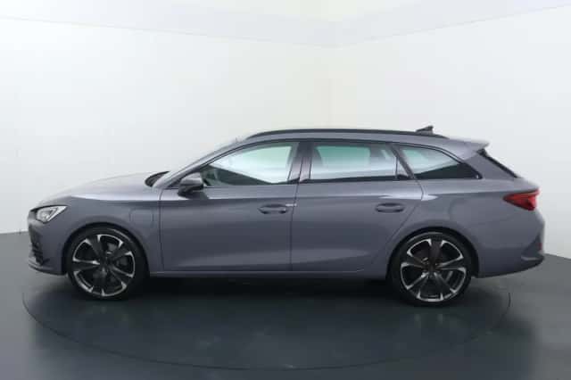 CUPRA Leon Sportstourer (2023) thumbnail 2