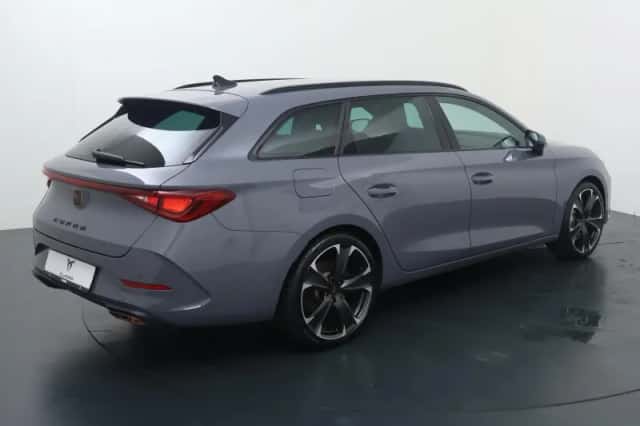CUPRA Leon Sportstourer (2023) thumbnail 5