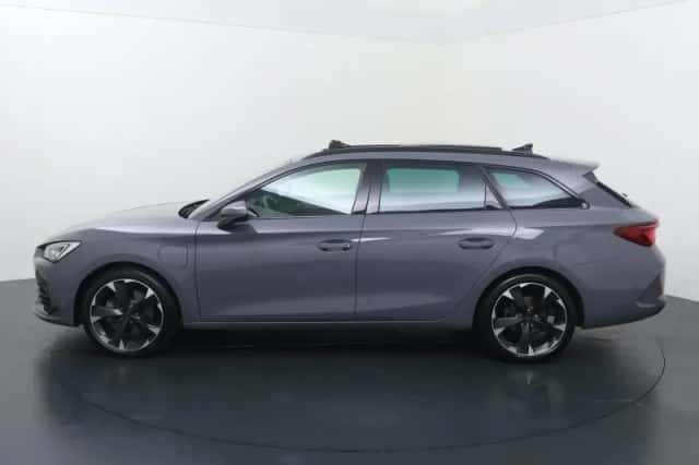 CUPRA Leon Sportstourer (2022) thumbnail 2