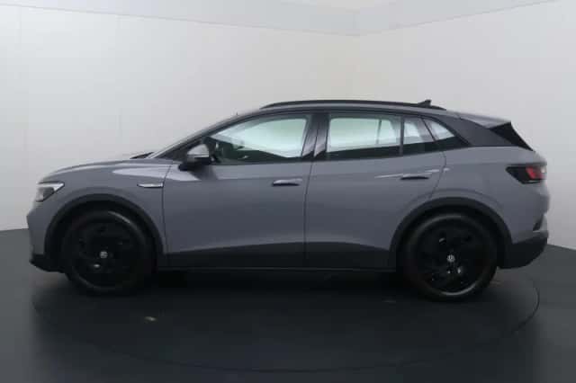 Volkswagen ID.4 (2021) thumbnail 2
