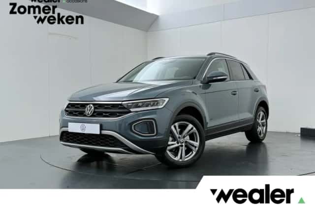 Volkswagen T-Roc (2025) thumbnail 1