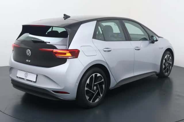 Volkswagen ID.3 (2023) thumbnail 5
