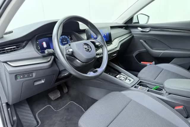 Škoda Octavia (2022) thumbnail 6