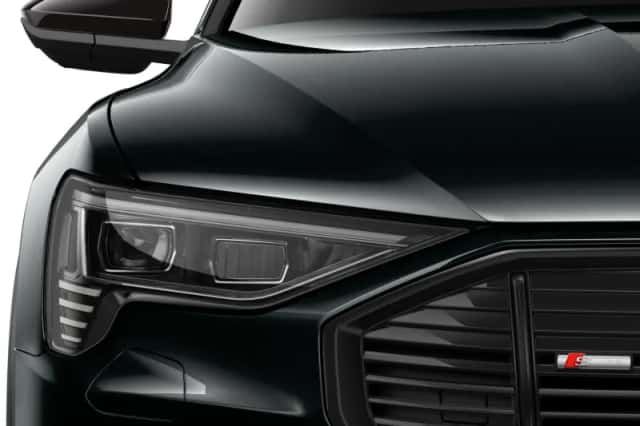 Audi e-tron (2022) thumbnail 3