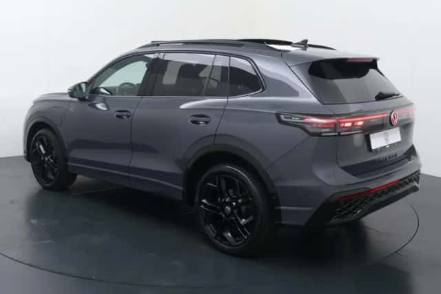 Volkswagen Tiguan (2025) thumbnail 4
