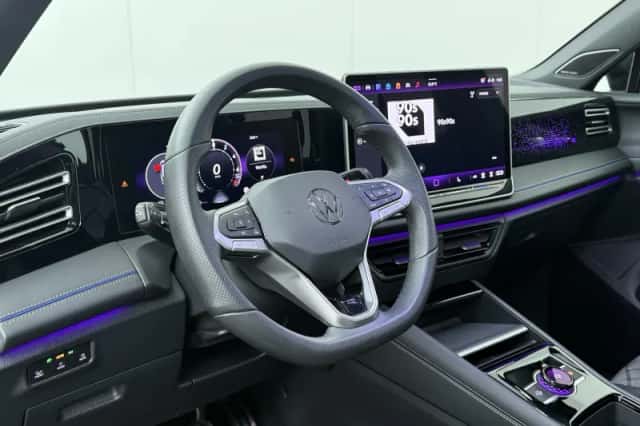 Volkswagen Tiguan (2025) thumbnail 6