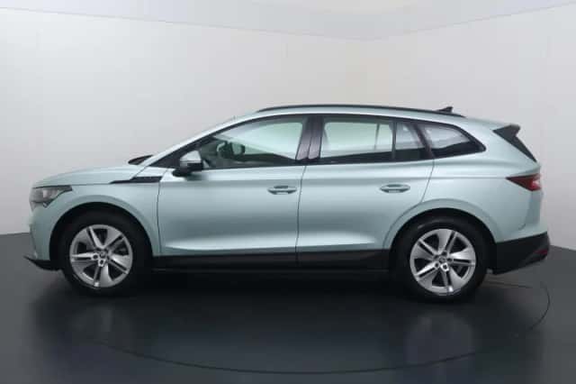 Škoda Enyaq (2022) thumbnail 2