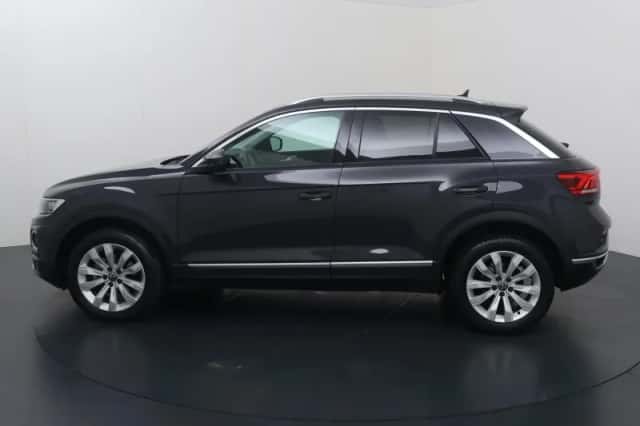 Volkswagen T-Roc (2021) thumbnail 2