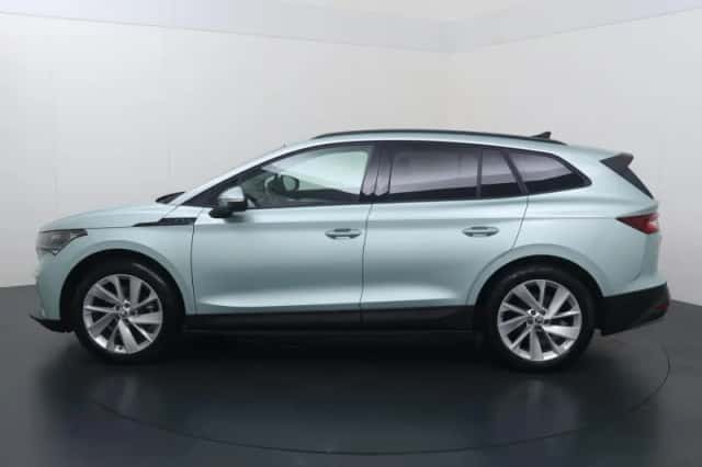 Škoda Enyaq (2022) thumbnail 3