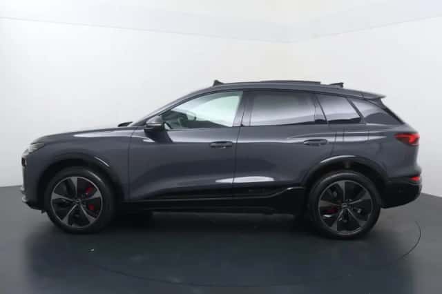Audi SQ6 e-tron (2024) thumbnail 2