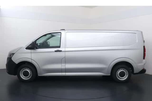 Volkswagen E-Transporter (2026) thumbnail 2