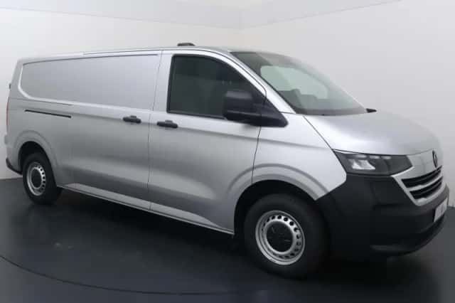 Volkswagen E-Transporter (2026) thumbnail 3