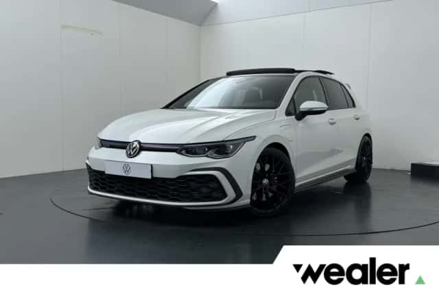Volkswagen Golf (2021) thumbnail 1