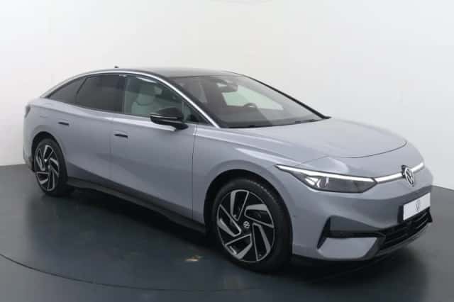 Volkswagen ID.7 (2024) thumbnail 3