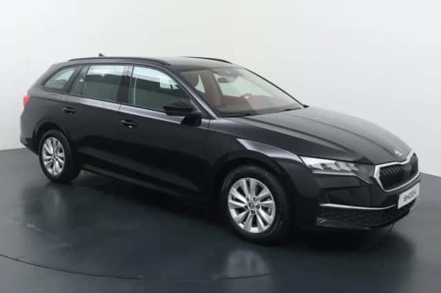 Škoda Octavia (2024) thumbnail 3